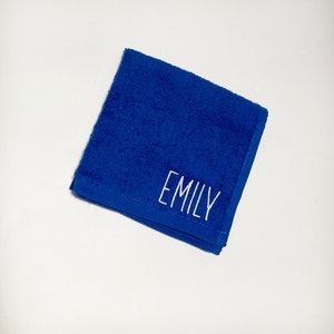 Name Wash Cloth, Personalized Bathroom Decor, Custom Kids Towel, Housewarming Gift, Monogram Bath Decoration, Makeup Teen Gift, Name Towel