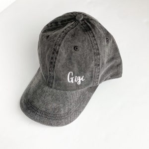 Gigi Script Hat, Grandma Hat, Gigi Baseball Cap, Mini Nana Hat, New Grandparent Gift, Mother&#39;s Day Gift, Women&#39;s Gift, Custom Mimi Hat,