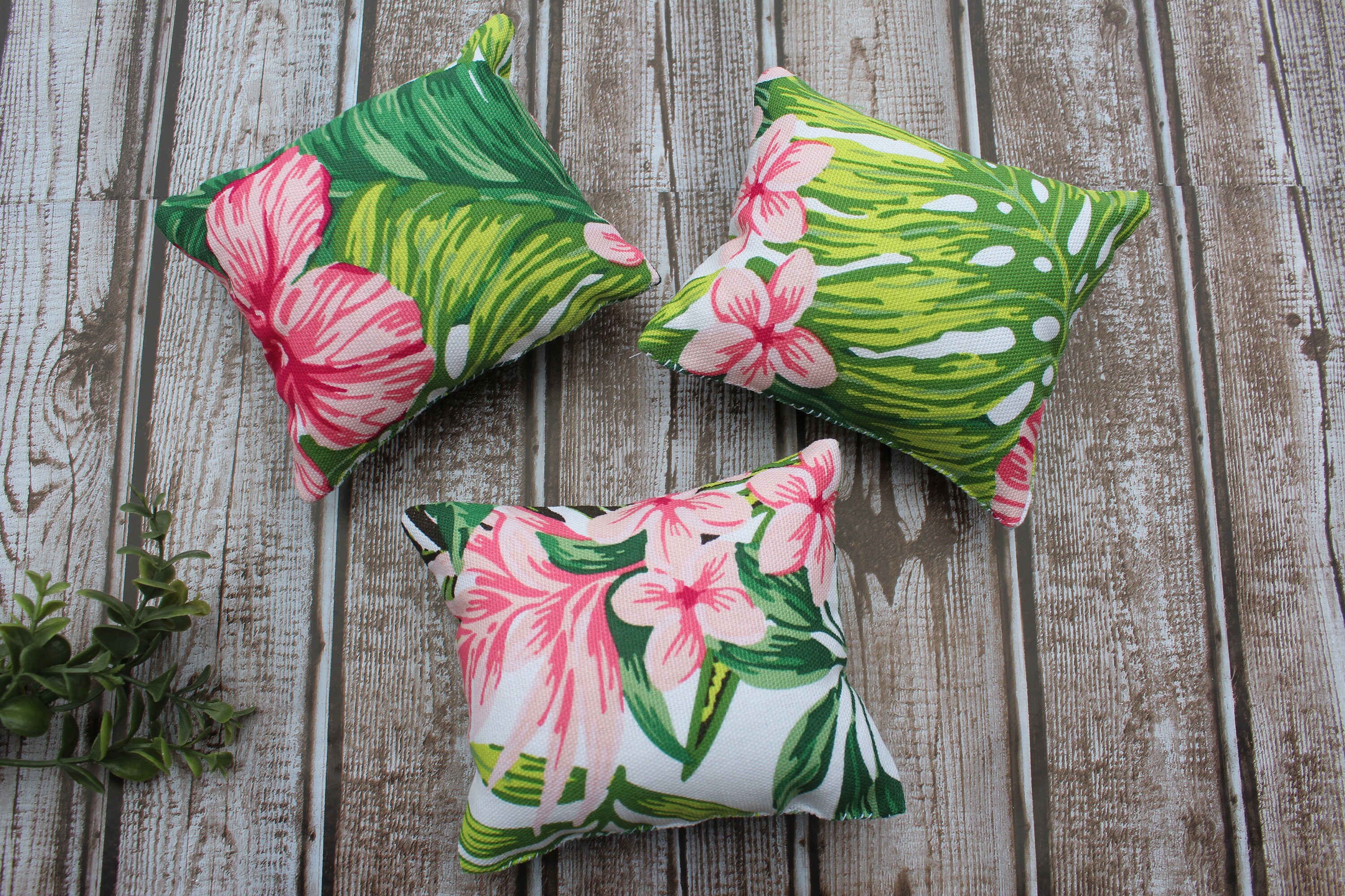 Tiered Tray Pillows Mini Pillows Tiered Tray Decor Palm Etsy.de