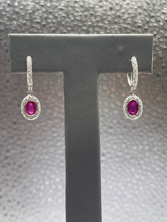 Ladies Gorgeous 18 Karat Solid White Gold Ruby and