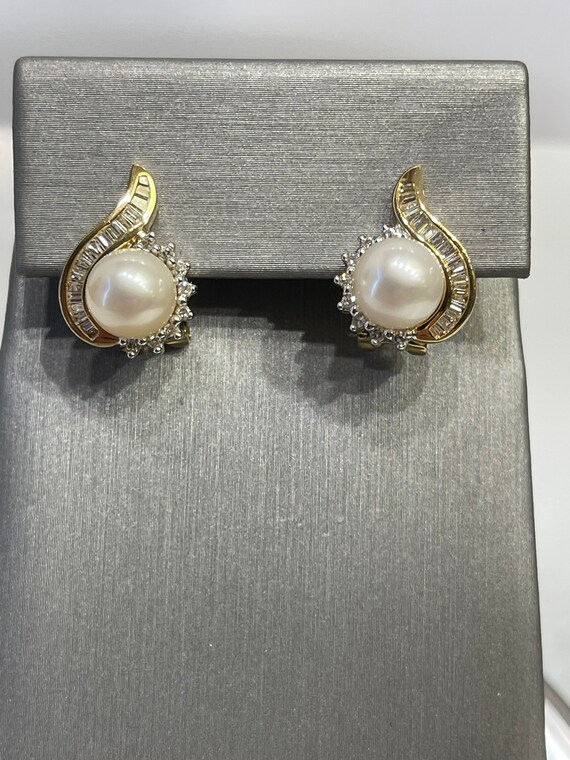 Ladies 14KT Yellow Gold Diamond And Pearl Earrings - image 4