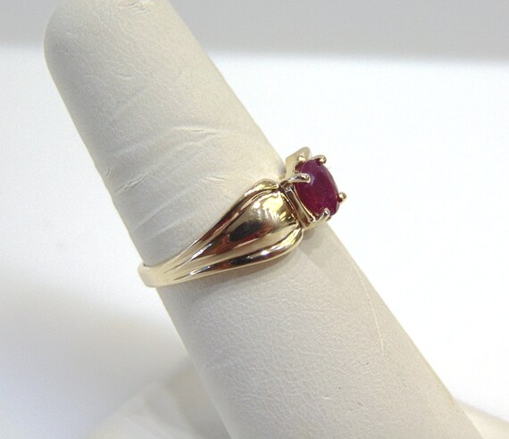 14KT Yellow Gold Ruby Fluted Bow Ring - image 2