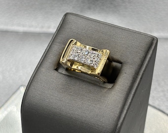 18 Karat Yellow Gold Ladies Diamond Bridge Ring