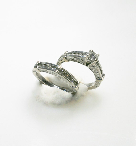 10KT White Gold Engagement Ring & Wedding Band Set - image 6