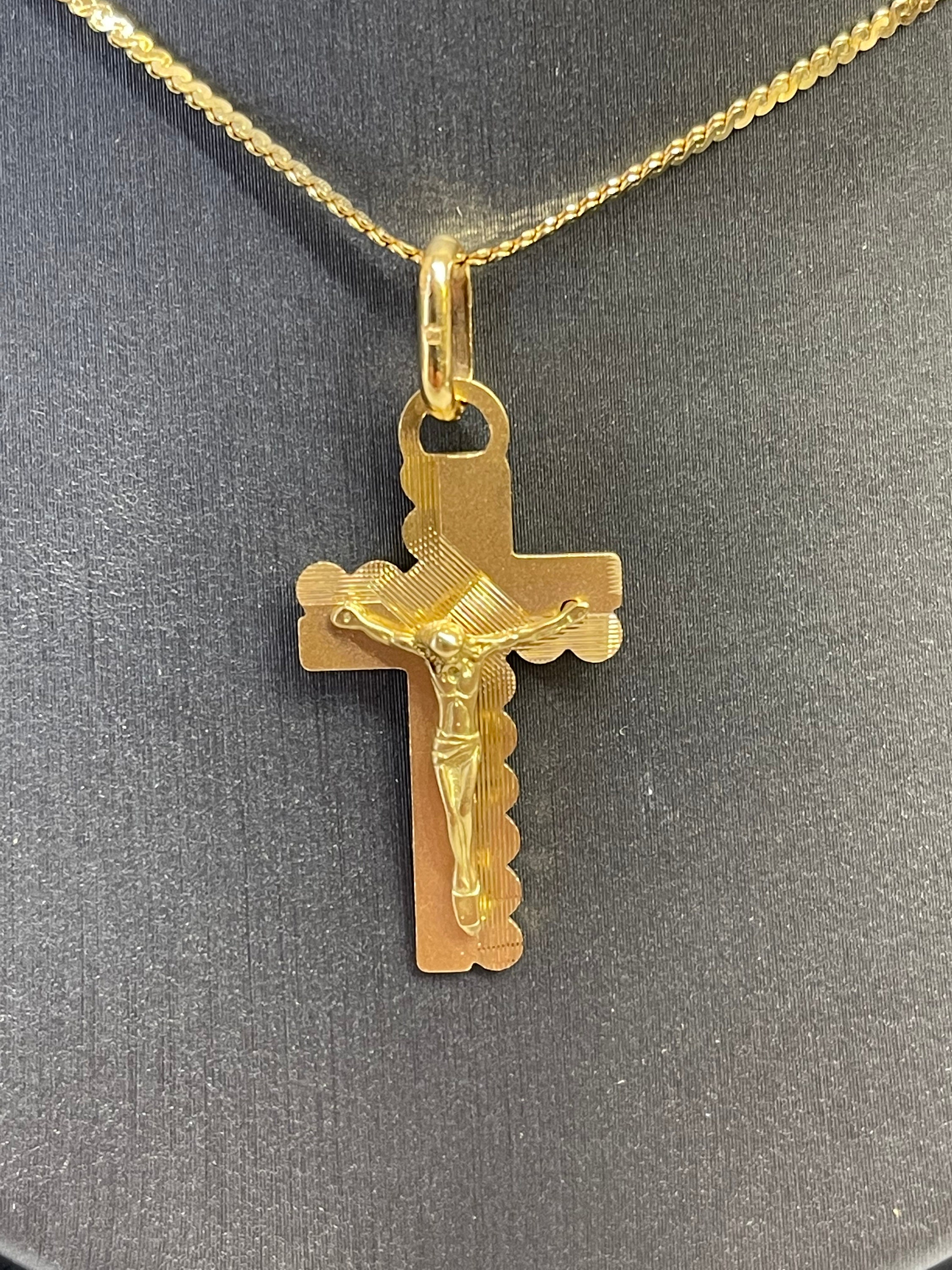 CROSS PENDANT GENUINE REAL 18K YELLOW G/F GOLD SOLID JESUS CRUCIFIX DESIGN CROSS PENDANT GENUINE REAL 18K YELLOW G/F GOLD SOLID JESUS CRUCIFIX DESIGN