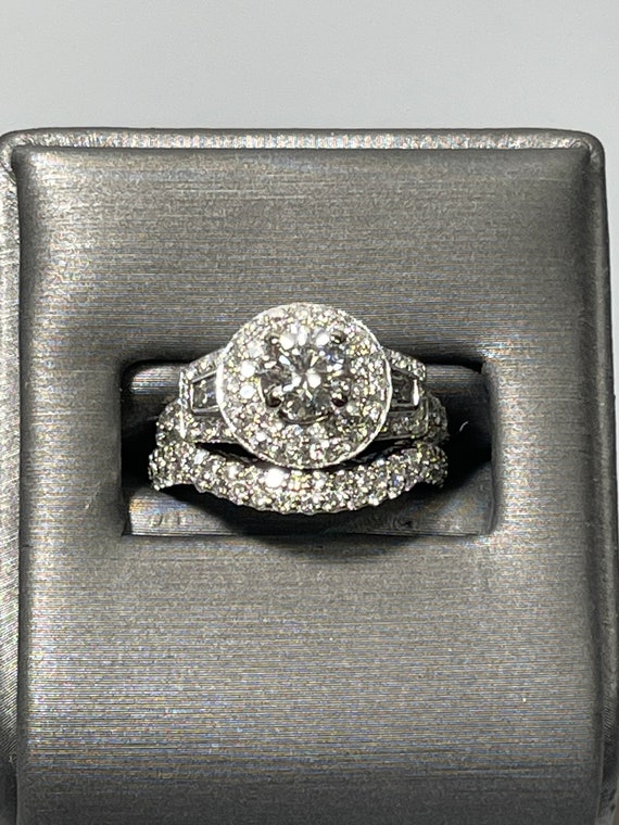 18 Karat Gold Wedding Gem 18-karat-gold-wedding-gem