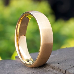 Men's tuscan outlet wedding rings