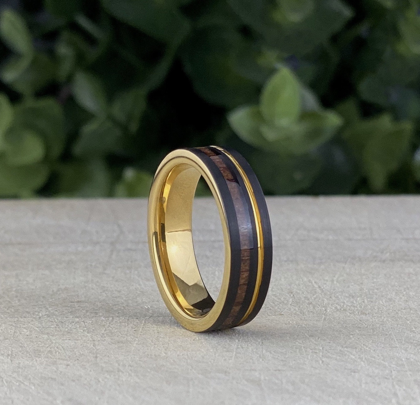 18K Gold Plated Tungsten Carbide Men's 6mm Ring - Black & Gold Band (Sizes 6-12) Engagement/Wedding
