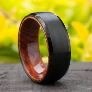 Wood Sleeve Tungsten Ring Black Wedding Band Brushed Rosewood Design Men 8MM Comfort Fit Sizes 5 to 15 Husband Anniversary Love Fathers Gift