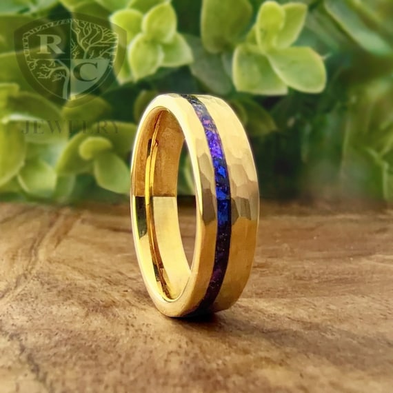 Alexandrite Gold Hammered Wedding Band Nebula Inlay Tungsten Ring Men Women Anniversary Engagement Purple Galaxy Jewelry