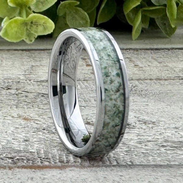 Anillo de tungsteno gris con ágata musgosa de 6 mm para hombre y mujer, ideal como regalo de compromiso, boda o aniversario.