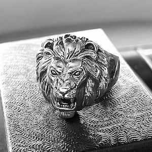 Solid Sterling Silver Hand Crafted High Polished Lion Ring
