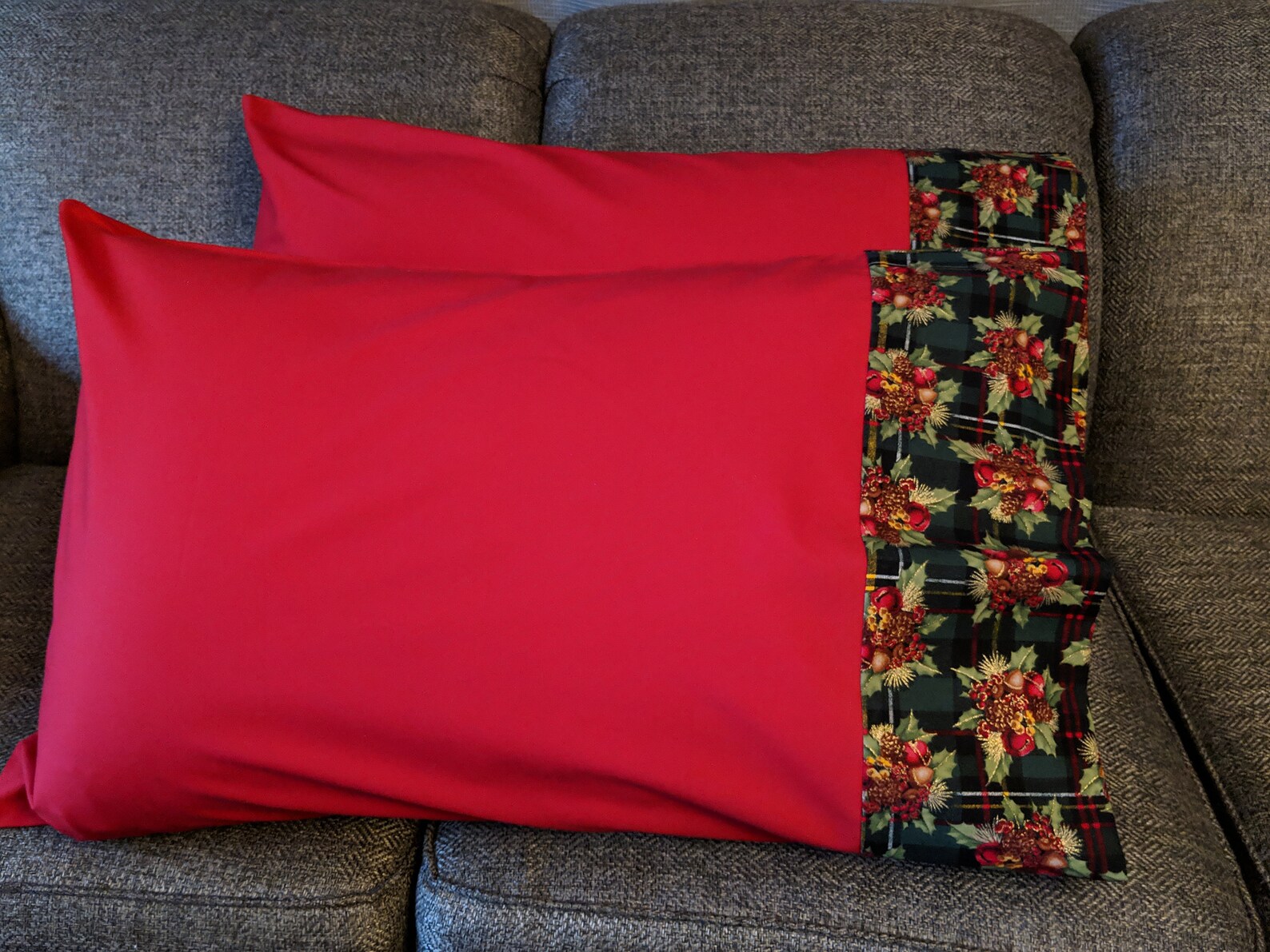 Berries and Bells on Plaid Pillowcases Christmas Pillowcases Etsy