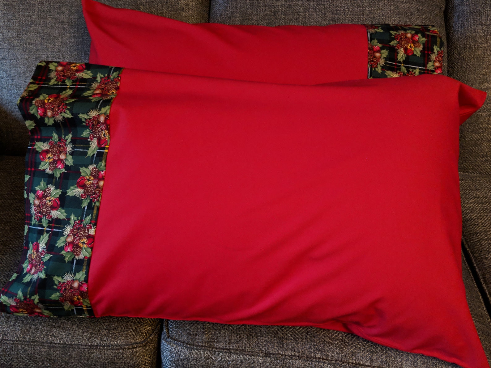 Berries and Bells on Plaid Pillowcases Christmas Pillowcases Etsy