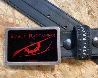 der Gürtel aus Fahrradschlauch - Buckle "Böser Radfahrer"