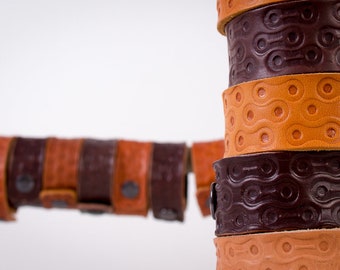 Leather bracelet in cycling fever