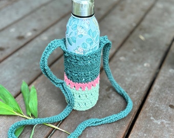 Crochet Water Bottle Holder, drink holder: Stay Hydrated in Style!