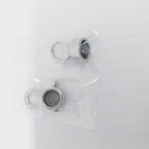 Steel shackle clasp