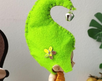 Gefilzter Hut - Realpuki 1:12 BJD Puppenkleidung Wichtelkleidung Lati Weiß Schnecke geringelt