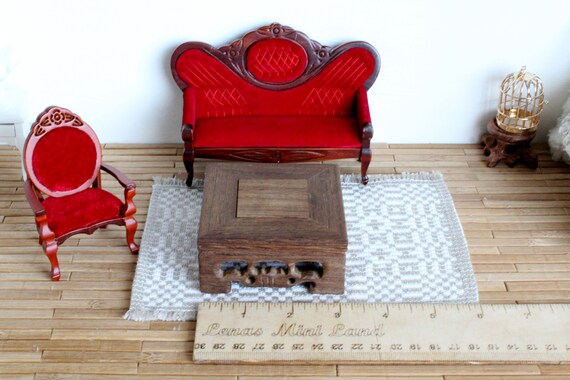 Set Mobili In Miniatura Per Casa Delle Bambole – Divano, Poltrona E Tavolino – Scala 1:12 – Legno – Regalo Per Bambini - 3