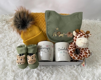 Luxury Baby Gift Set, New Parents Mugs, Newborn Neutral Themed Hamper