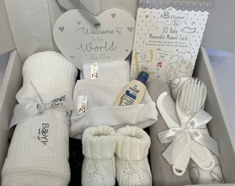 Unisex Baby Gift Hamper, baby shower gift, baby clothing gift, white baby gift box, neutral baby gift, new parents gift box, newborn hamper