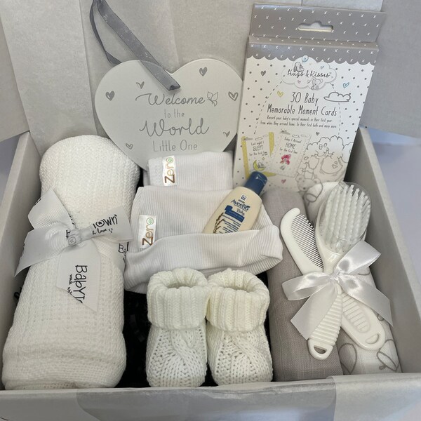 Unisex Baby Gift Hamper, baby shower gift, baby clothing gift, white baby gift box, neutral baby gift, new parents gift box, newborn hamper