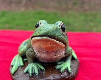 Concrete Statue- Detailed Frog