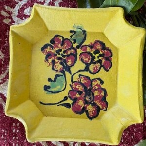 Handmade Clay Trinket Dish: Hand-Painted Floral Pottery
