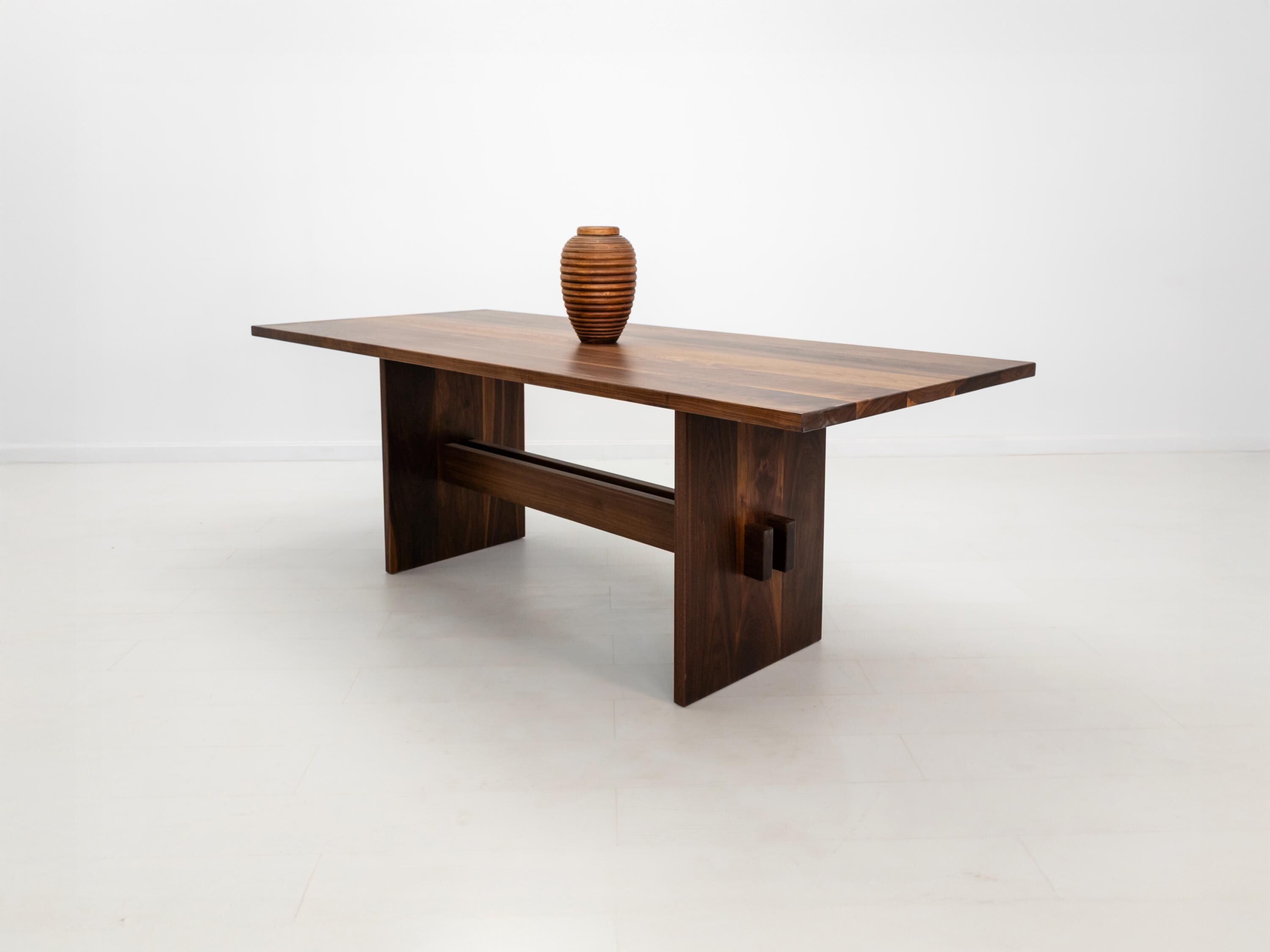 DUKE Custom Dining Table – Solid Wood Trestle Table with Plank Top, Mortise & Tenon Joinery, Wide Slab Legs – Handmade in Walnut or Oak