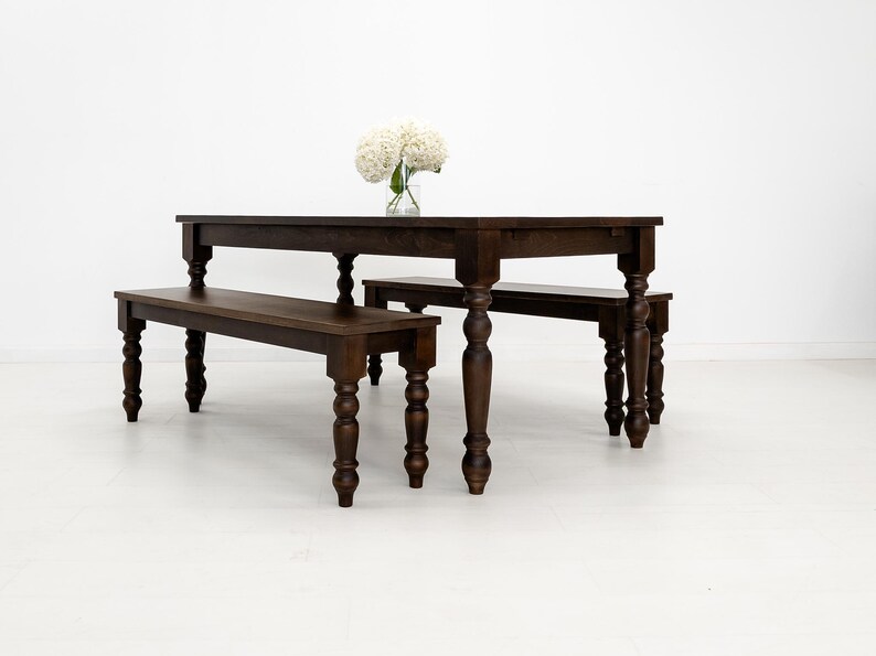 TESS Dining Table – Solid Wood Table with Turned Legs, Plank Top, Custom Sizes & Extensions afbeelding 11