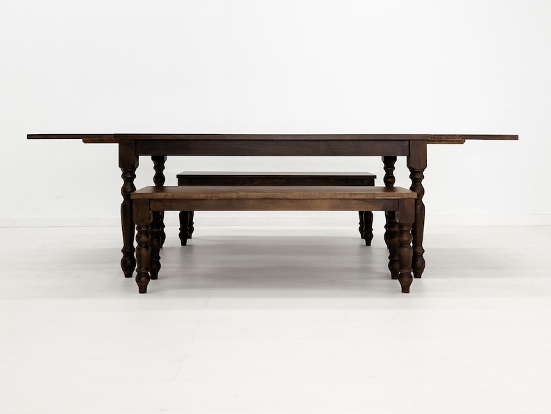 TESS Dining Table – Solid Wood Table with Turned Legs, Plank Top, Custom Sizes & Extensions afbeelding 16