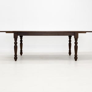 TESS Dining Table – Solid Wood Table with Turned Legs, Plank Top, Custom Sizes & Extensions afbeelding 17