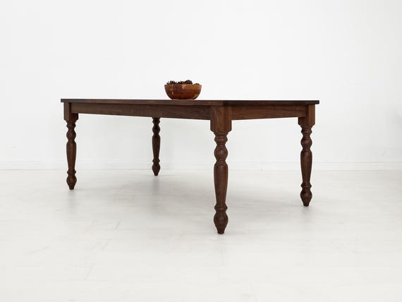 TESS Dining Table – Solid Wood Table with Turned Legs, Plank Top, Custom Sizes & Extensions