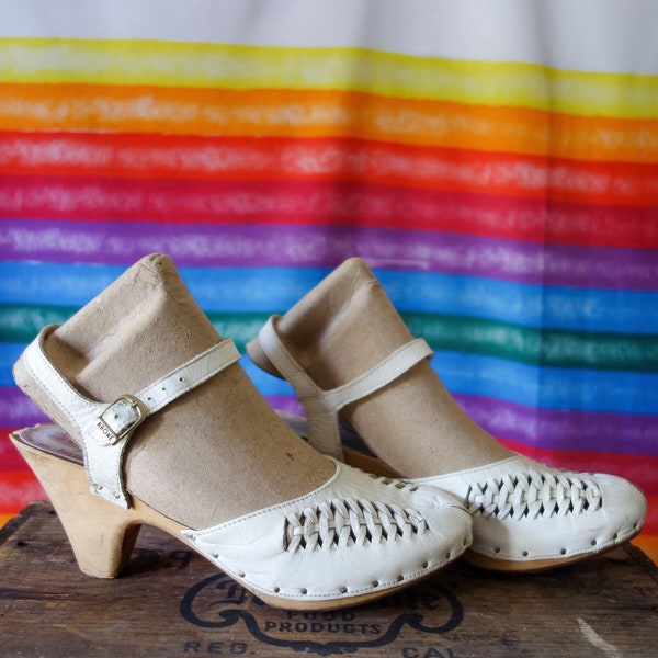 70s white leather clogs sz EU 37 US 6.5 vintage strappy wood heel sandal w/ braided leather made by Krone Saga House Ltd, hippie boho style