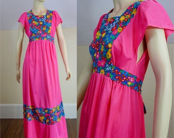 Vintage 70s nightgown sz small, neon pink nylon full length hippie floral house dress loungewear JC Penney 1970s psychedelic sleepwear