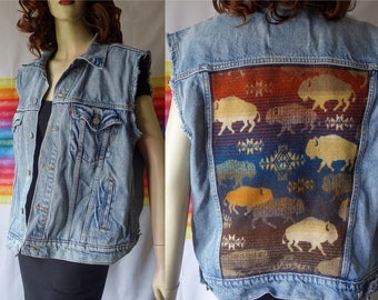 Levi's trucker vest w/ buffalo back patch size large denim jean cut off jacket pendleton style wool, unisex 90s grunge punk rocker clothing