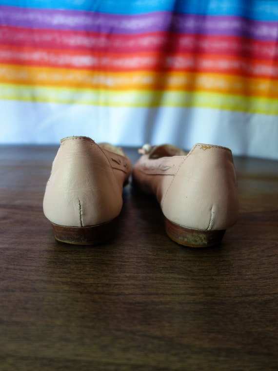 Pale pink leather shoes size 8, 80s 90s pastel cu… - image 8
