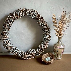 Sage Green Grapevine Wreath: Rustic Farmhouse Decor (35cm)