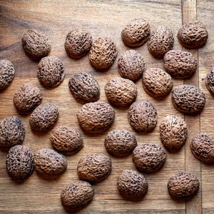 Thirty Natural Walnut Shell Halves 4cm, Empty Nut Cups Rustic Craft Supplies