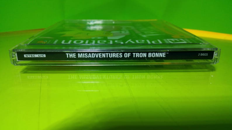 The Miss Adventures of Tron Bonne reproduction case art and free disc with roms