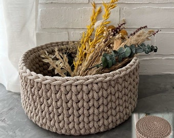 Instructions for a round crochet basket using a knit stitch without a connecting seam (+ video) !!!German!!!