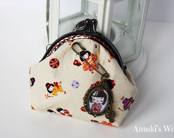 Kokeshis purse, nozzle purse, vintage purse, kokeshi purse, vintage, kokeshi