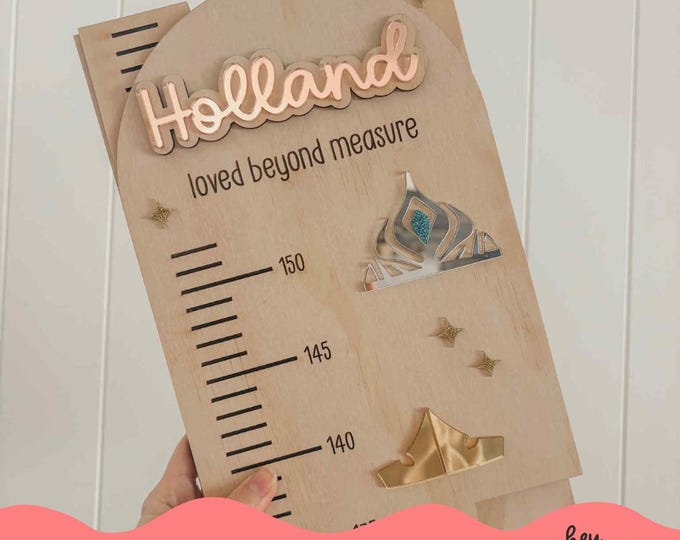 Personalisierte Wachstumstabelle - PRINCESS | Mädchen Raum Dekor | Prinzessinnen-Thema | Acryl Wachstumstabelle | Holzlineal | Maße | Kronen