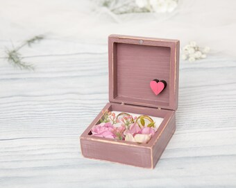 Caja rústica para anillos de boda: porta anillos de madera con flores