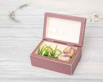 Caja de madera rústica personalizada para anillos: recuerdo de boda bohemio