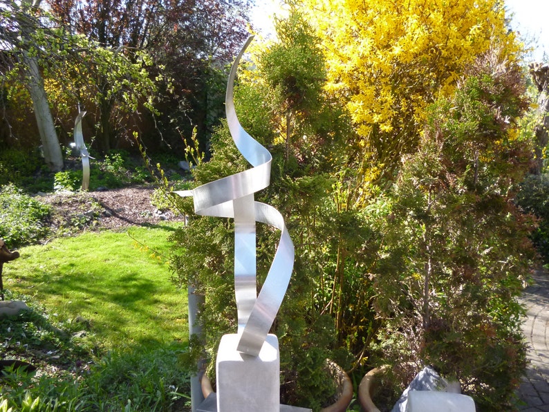 Große Moderne Abstrakte Aluminium Metall Skulptur Künstler Unikat Circle sculpture en métal metal art garden ornament Bild 1