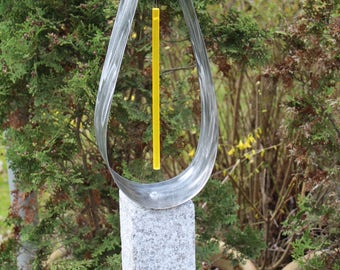 Sonnenfänger Stahl Kerze Granitsteinsäule 77 cm fluorenzierendes Acrylglas  sculpture en métal metal art Stål skulptur escultura en metal