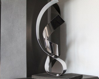 Grande moderne abstraite en bois en acier inoxydable metal artiste sculpture « Over you 1 » 36 cm