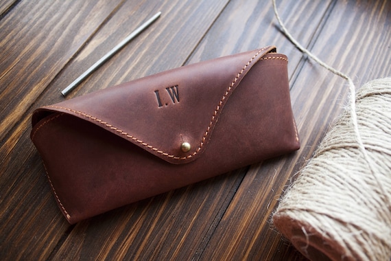 Leather glasses case, personalized glasses case, monogram glasses case sunglass case, case for glasses, eyeglasses case, glasses sleeve